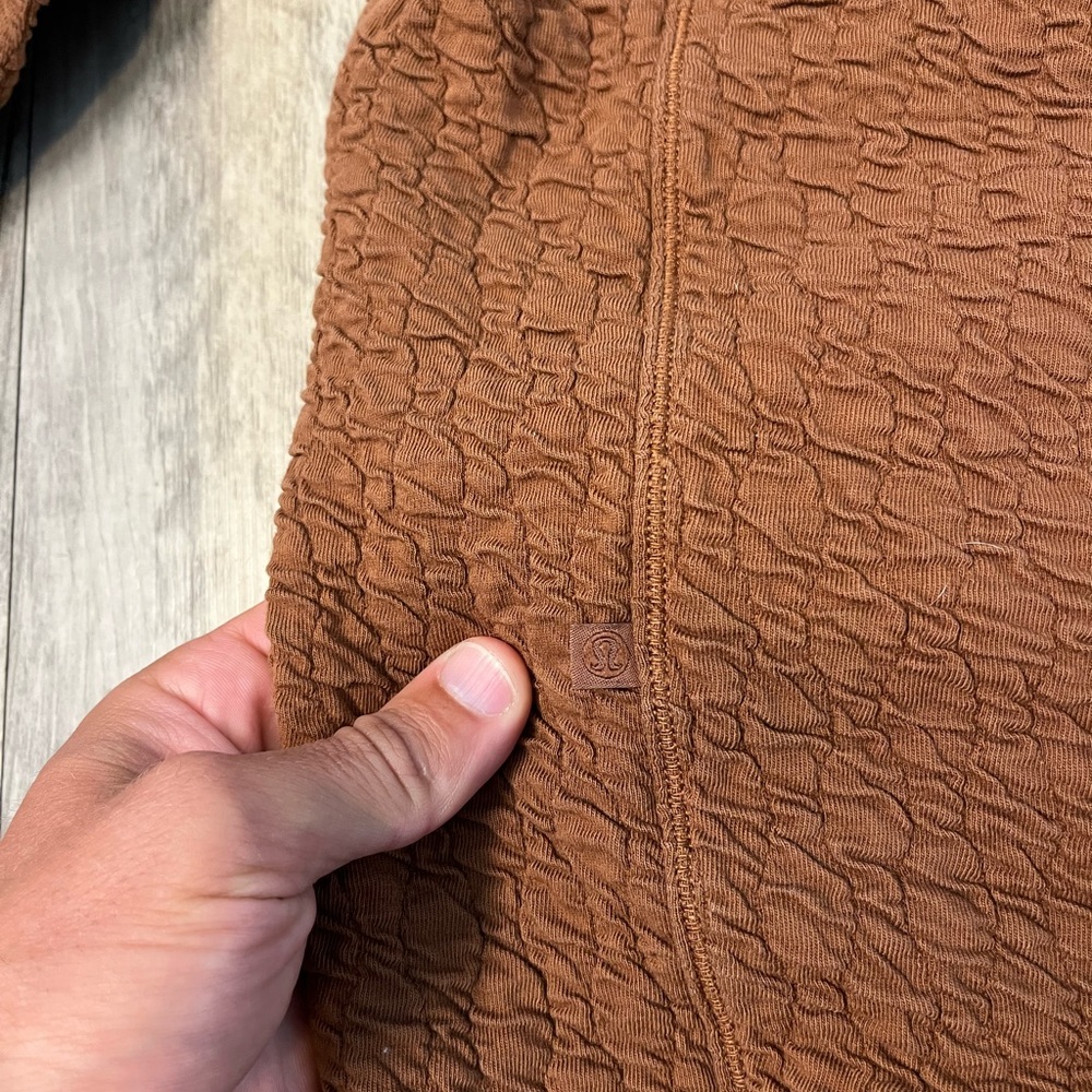 Lululemon Rippled Knit V-Neck Pullover Copper Brown Women’s Size 6 Long Sleeve - Picture 11 of 12